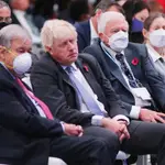 El secretario general de Naciones Unidas, Antonio Guterres, el primer ministro británico, Boris Johnson y el experto naturista Sir David Attenborough durante la ceremonia de inauguración de la COP26