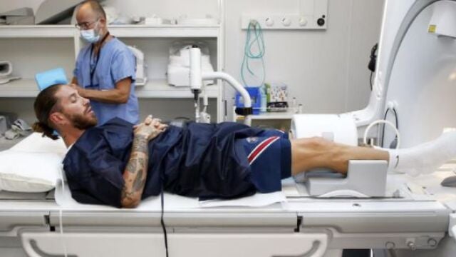 Sergio Ramos ha mantenido esta temporada un duro pulso con los equipos médicos del PSG