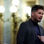 El portavoz parlamentario de ERC Gabriel Rufián interviene durante la segunda jornada de debates de las siete enmiendas a la totalidad del proyecto de Ley de Presupuestos Generales del Estado para 2022, este jueves, en el Congreso de los Diputados