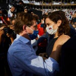 El alcalde de Madrid, José Luis Martínez-Almeida, y la presidenta madrileña, Isabel Díaz Ayuso, en la Convención de Valencia