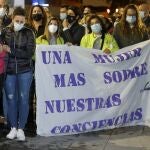 Un momento de la concentración que se celebró el domingo en repulsa por el asesinato