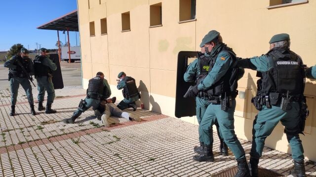 La Guardia Civil hace un simulacro de atentado terrorista