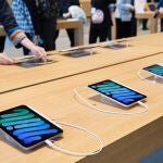 La disponibilidad del iPad Mini se ve afectada por la crisis de los chips. La dificultad para conseguir la materia prima y los minerales desencadenó un aumento de precios en todos los productos tecnológicos como videoconsolas y ordenadores
