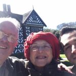 Malcolm Hitchcott y su esposa, Elizabeth, acogieron hace ocho meses a Al-Swealmeen en su casa de Aigburth, Liverpool, después de mudarse al Reino Unido