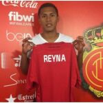 Bryan Reyna durante su presentación como jugador del Real Mallorca.