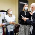 La consejera de Familia e Igualdad de Oportunidades, Isabel Blanco, participa en la Gran Recogida de Banco de Alimentos.