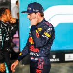 Max Verstappen y Lewis Hamilton