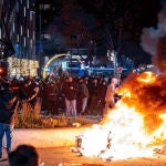 El alcalde de Róterdam describió los disturbios como una "orgía de violencia".