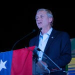 21 November 2021, Chile, Santiago: German-born right-wing presidential candidate Jose Antonio Kast gives a speech to his supporters after the great winning of the first round of the presidential elections in Chile. Leftist politician Gabriel Boric and right-wing candidate Jose Antonio Kast face a run-off in December. Photo: Matias Basualdo/ZUMA Press Wire/dpa21/11/2021 ONLY FOR USE IN SPAIN
