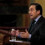 El ministro de Exteriores José Manuel Albares interviene en el Pleno del Congreso de los Diputados