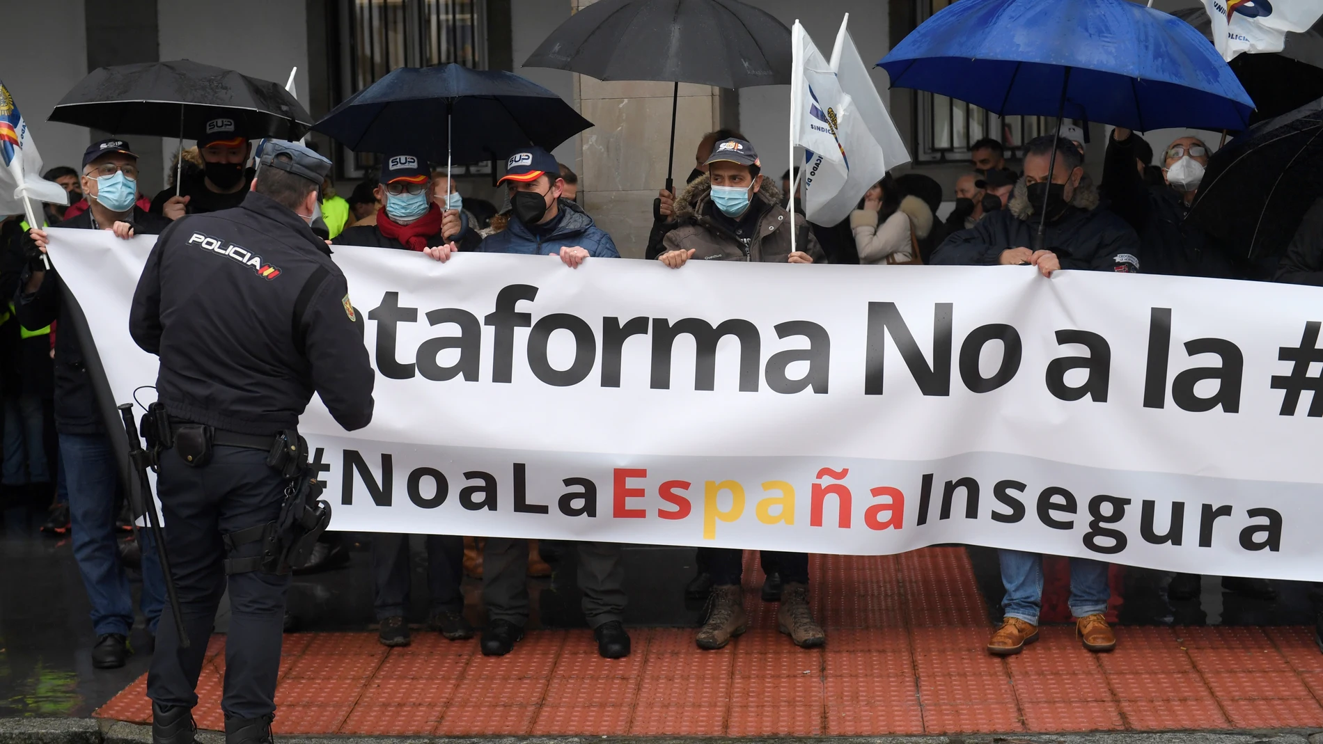 Imagen de una de las concentraciones habidas esta semanas en cointra de la modificación de la Ley de Seguridad Ciudadana. EFE/ Eloy Alonso