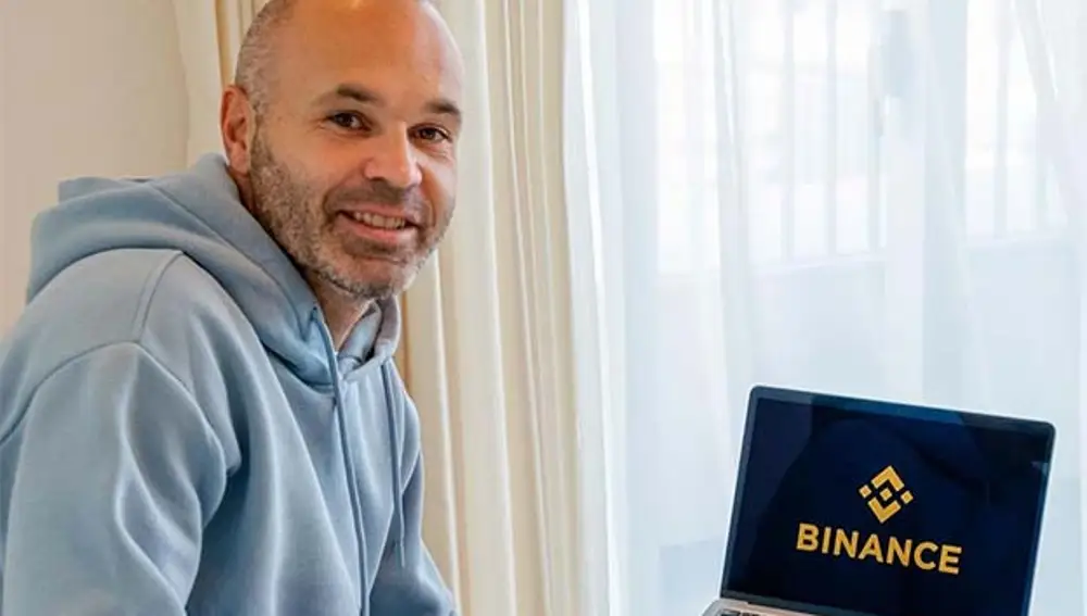 Andrés Iniesta, anunciando un portal de compraventa de criptomonedas.