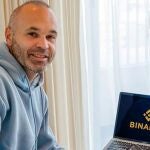 Andrés Iniesta, anunciando un portal de compraventa de criptomonedas.