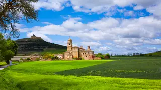 Castrojeriz es una localidad burgalesa situada en pleno recorrido del Camino de Santiago francés Castrojeriz es una localidad burgalesa situada en pleno recorrido del Camino de Santiago francés