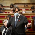 El líder del PSC en el Parlament, Salvador Illa, en una segunda sesión del Pleno de la Cámara catalana, a 1 de diciembre de 2021, en Barcelona, Cataluña (España).