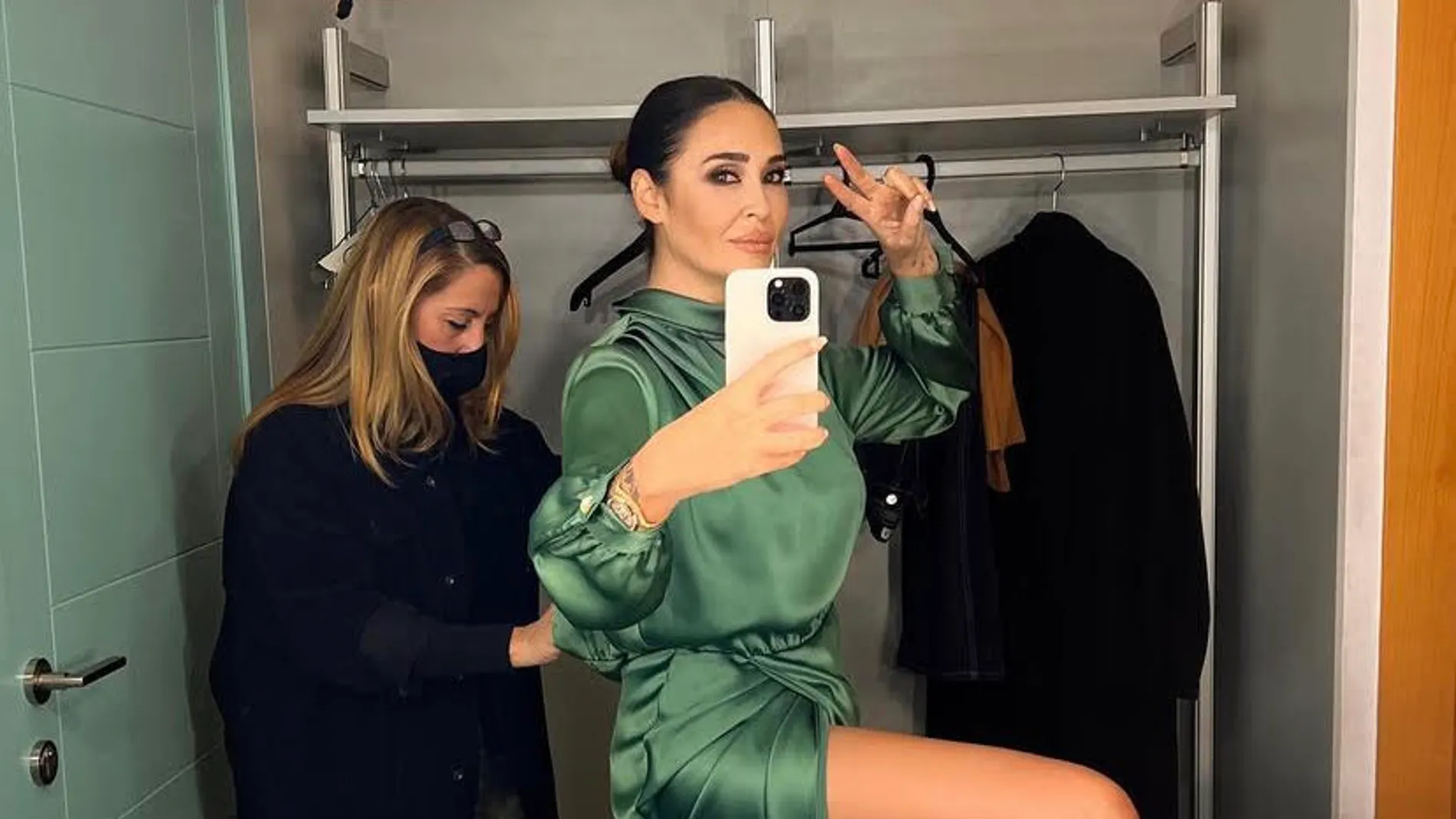 Vicky Martín Berrocal con vestidazo de Zara.