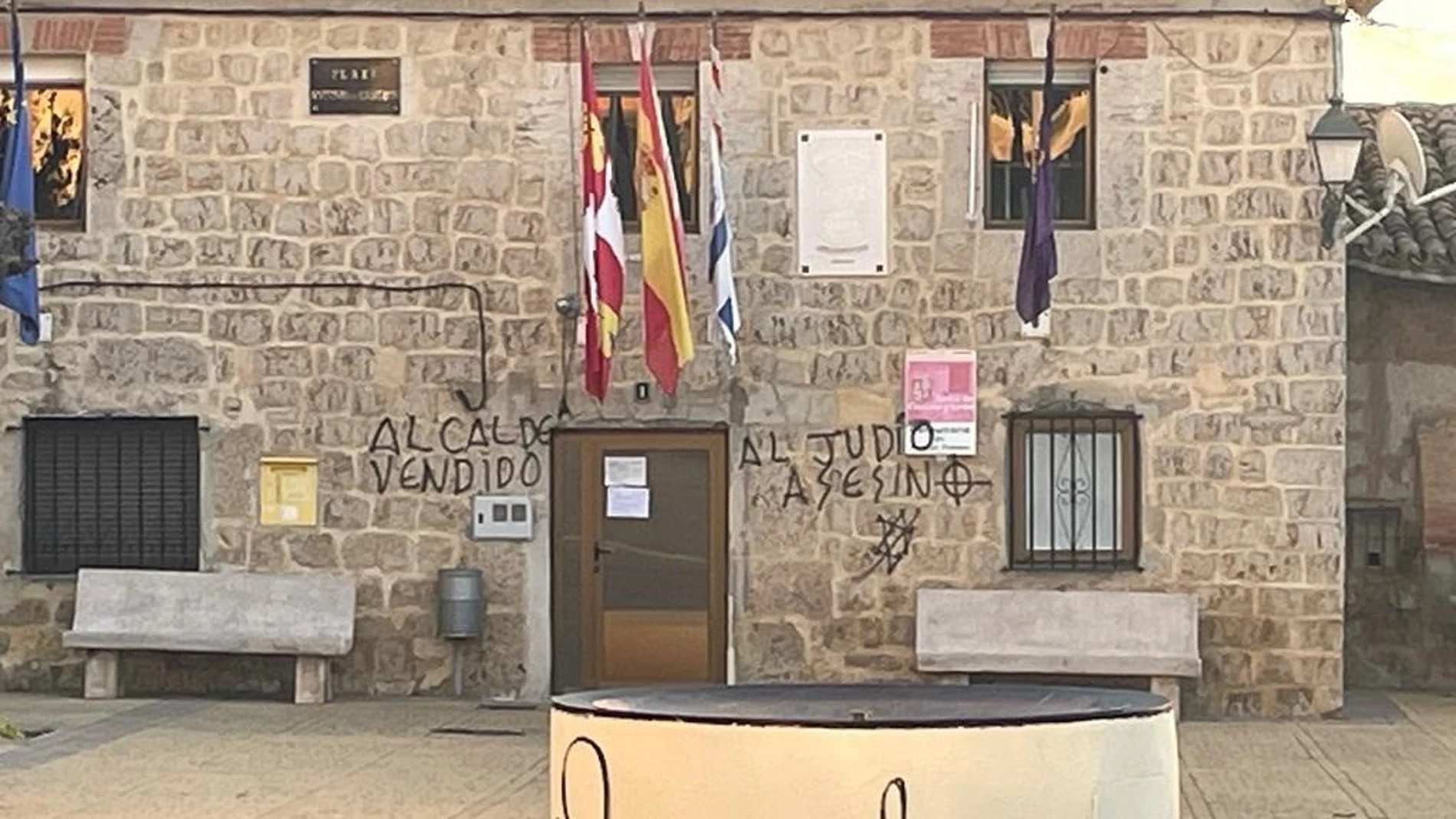 La localidad burgalesa de Castrillo Mota de Judíos amanece lleno de pintadas antisemitas, amenazas e insultos