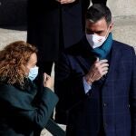 Pedro Sánchez, junto a Meritxell Batet en el acto por el Día de la Constitución