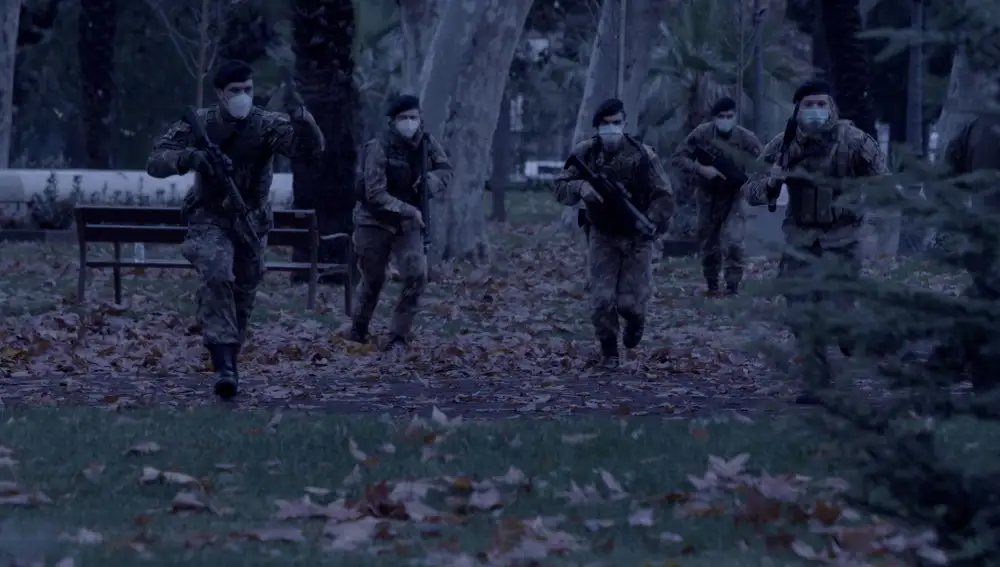 En "Zeros and Ones", de Abel Ferrara, la pandemia está presente casi en cada plano