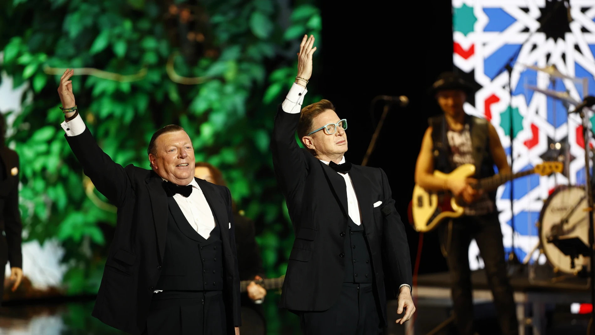 Los Morancos durante su actuación en los 'Premios Forqué'