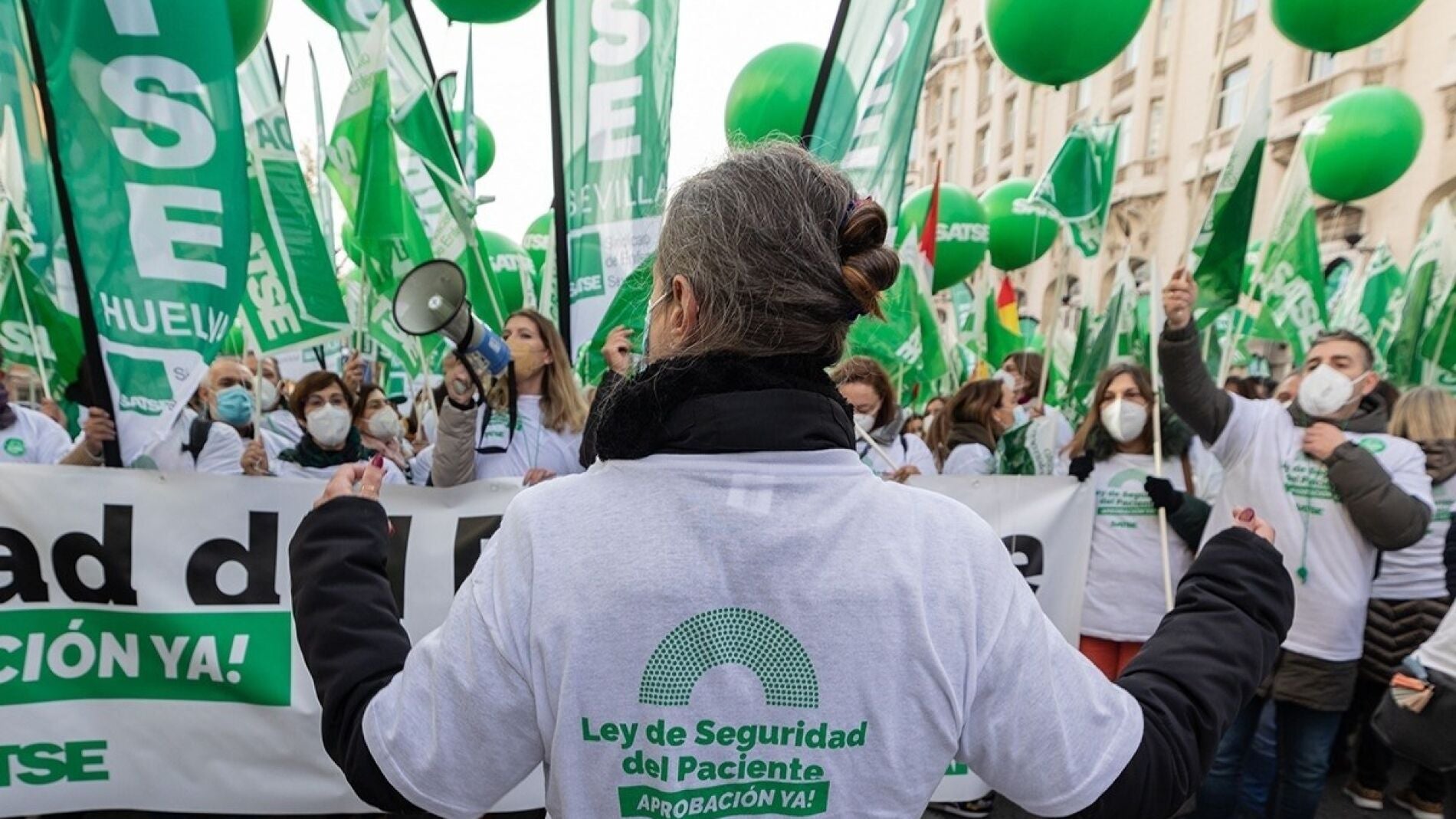 SATSE urge a Hacienda a acabar con el recorte de las pagas extraordinarias de enfermeras y fisioterapeutas