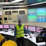 La desconexión definitiva de la central térmica Litoral de Endesa en Carboneras (Almería) se ha producido este jueves