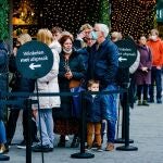 Antes de que se anunciara oficialmente el confinamiento, los neerlandeses acudieron en masa a los supermercados y tiendas