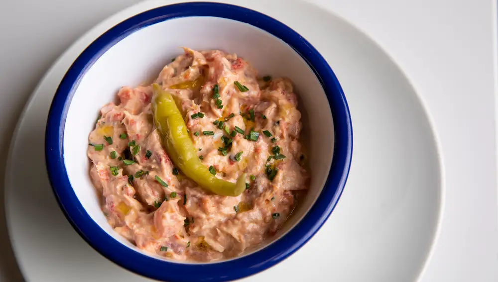 La ensaladilla Nudista, una de las delicias de la casa