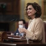 La ministra de Hacienda, Maria Jesús Montero, en un pleno del Congreso
