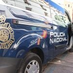 El detenido persiguió a la joven hasta su casa y se quedó esperándola