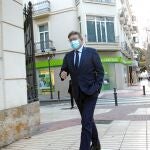 El presidente de la Generalitat, Ximo Puig, a su llegada a la reunión con personas expertas del Programa Valenciano de Investigación Vacunal COVID-19 (ProVaVac)