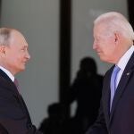 El presidente de EE UU, Joe Biden, y su homólogo ruso, Vladimir Putin, en una imagen de archivo en Ginebra, Suiza.