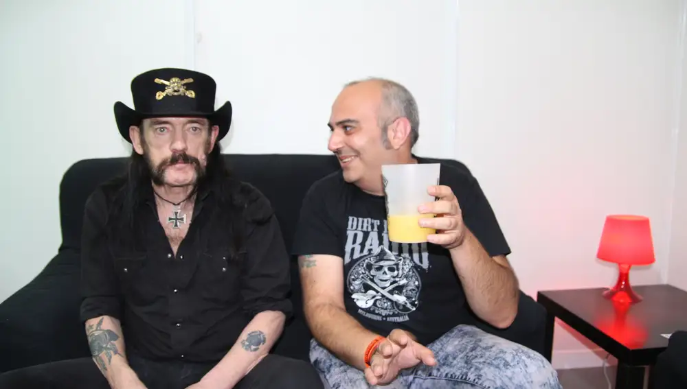 A la izquierda del imagen, el Rock'n'roll, con Fernando