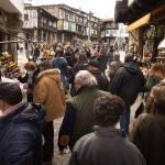 Calles repletas de gente en La Alberca 