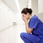 Los profesionales sanitarios acumulan muchos meses de estrés por culpa de la pandemia