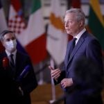 El ministro francés de Finanzas, Bruno Le Maire, durante el encuentro celebrado hoy con sus homólogos en Bruselas