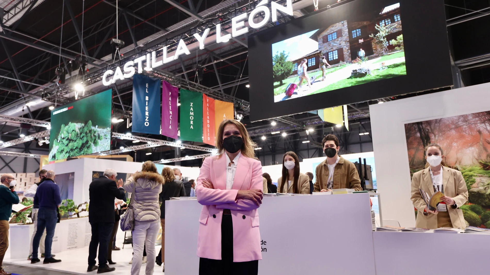 Inauguración de Fitur 2022 por parte de los Reyes, a la que asiste la consejera de Educación, Rocío Lucas