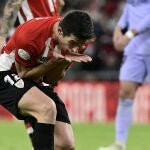 Daniel Vivian con el Athletic.