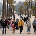 Un grupo de turistas de un crucero en Cartagena. La Región señala la práctica totalidad de reservas esta semana