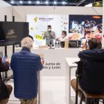 El expositor de la Junta de Castilla y León promociona las rutas del vino en Fitur