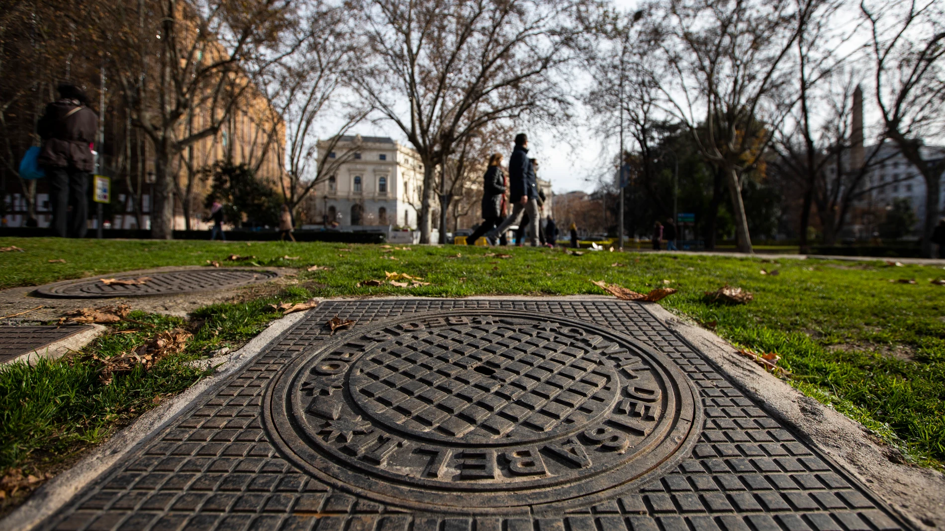El Canal de Isabel Segunda sustituirá las tuberías del suministro de agua a lo largo del Paseo del Prado.
