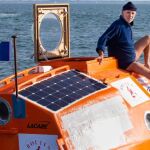 El aventurero francés Jean Jacques Savin cruzó el Atlántico a bordo de un barril gigante en 2019
