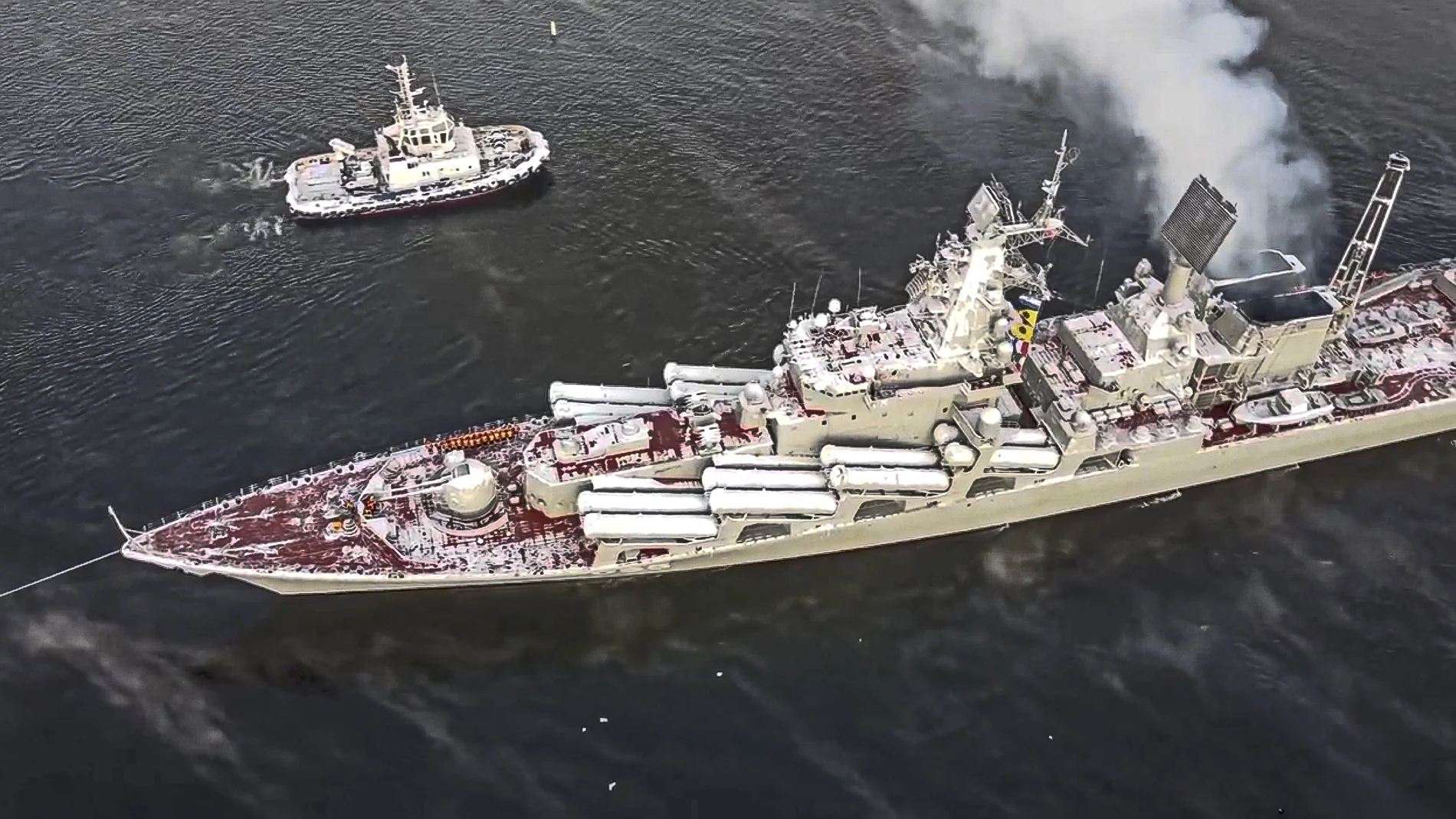 El crucero ruso Marshal Ustinov en maniobras en el Ártico