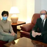 La portavoz del Gobierno, Isabel Rodríguez, junto al defensor del Pueblo, Ángel Gabilondo