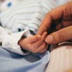 Un bebé y su madre en Castilla y León