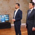 Los tres candidatos, Mañueco, Tudanca e Igea en una pantalla, antes del inicio del primer debate