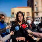 La portavoz de Más Madrid en el Ayuntamiento, Rita Maestre, junto a la portavoz regional, Mónica García, y el concejal de Usera, Félix López-Rey BRUNO THEVENIN (MÁS MADRID) 31/01/2022