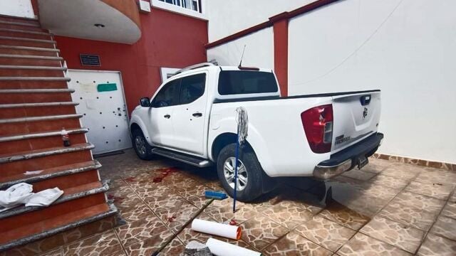 Fotografía del estacionamiento donde fue asesinado el periodista Roberto Toledo, hoy en Zitácuaro estado de Michoacán (México).