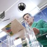 La portavoz de EH Bildu en el Congreso, Mertxe Aizpurua, ofrece una rueda de prensa mientras se celebra la Junta de Portavoces en el Congreso