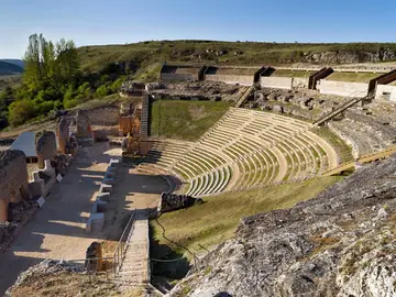 Anfiteatro romano de Clunia Anfiteatro romano de Clunia